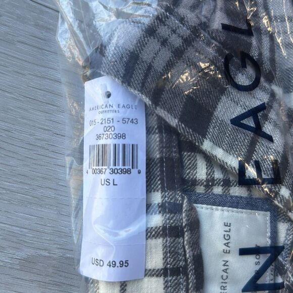 American Eagle Flannel Plaid Shirt‎ Large Grey NWT in packaging - Picture 7 of 8